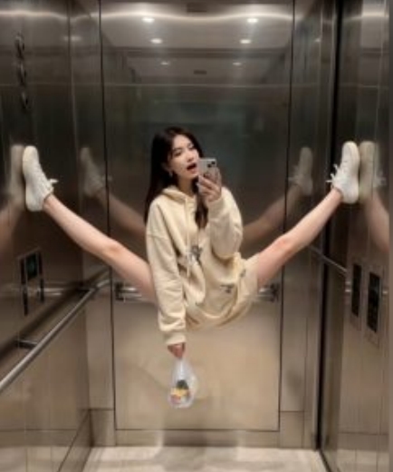 AI生成电梯一字马美女制作教程，条条流量上万，别再在外面被割韭菜了，全流程实操 - 搞薯条网-搞薯条网